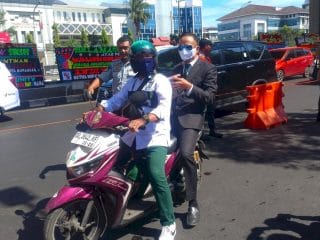 Tunai nazar, Legislator PKB Makassar Basdir Kendarai Motor ke Acara Pelantikan