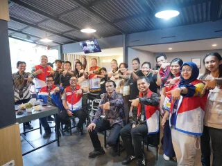 Dewan Komisaris Pertamina Tinjau Program TJSL Sekolah Anak Percaya Diri di Makassar
