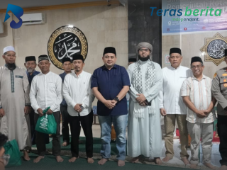 Safari Ramadan di Tamalanrea, Munafri Tanggapi Keluhan Genangan Air dan Ingatkan Pengelolaan Sampah